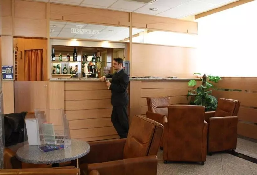 Fotos del hotel Zuglo:  8