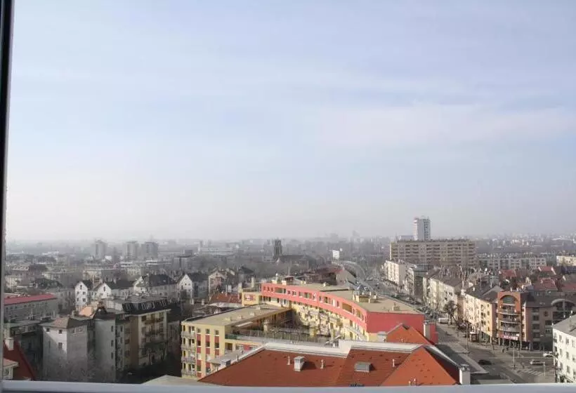 Fotos del hotel Zuglo:  17