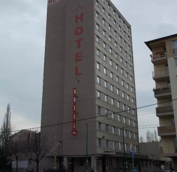 Fotos del hotel Zuglo:  11