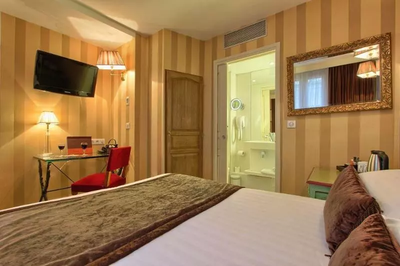 Fotos del hotel Des Deux Continents:  6