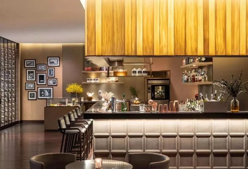 Fotos del hotel New World Saigon:  11