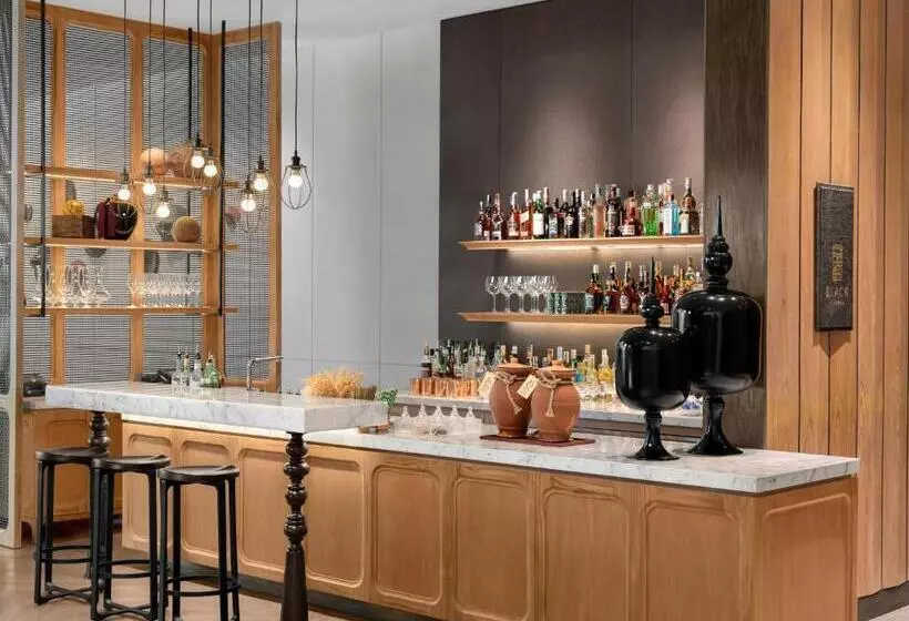 Fotos del hotel New World Saigon:  5