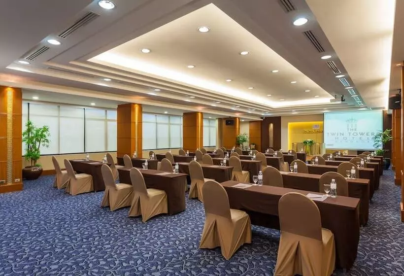 Fotos del hotel Twin Towers:  6