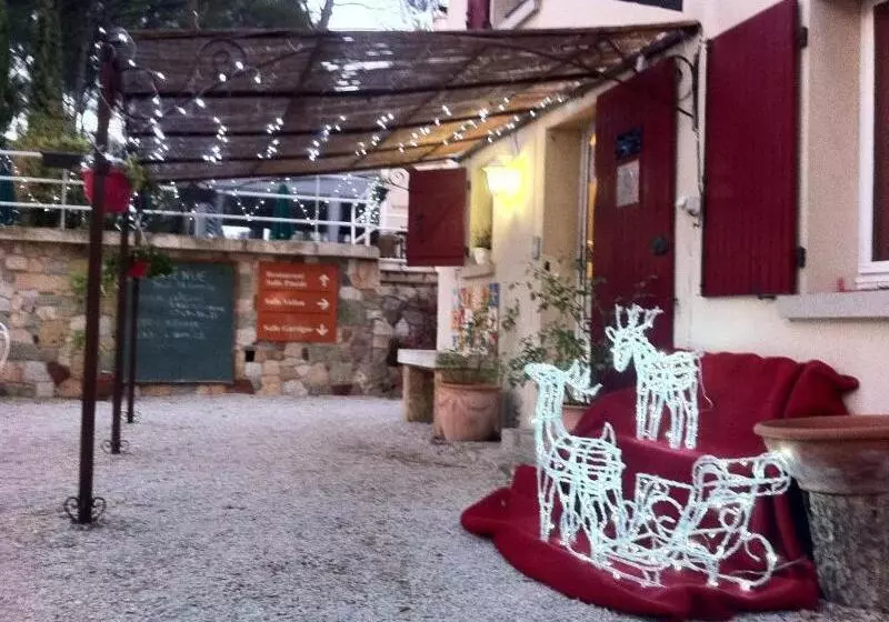 Fotos del hotel Authentic By Balladins Le Mas Des Ecureuils:  7