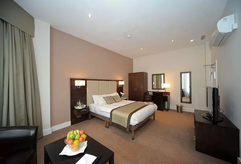 Fotos del hotel The Raglan:  2