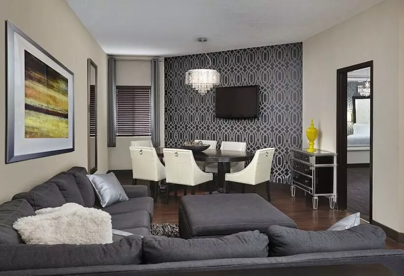 Fotos del hotel Four Points By Sheraton Hotel & Suites Calgary West:  20