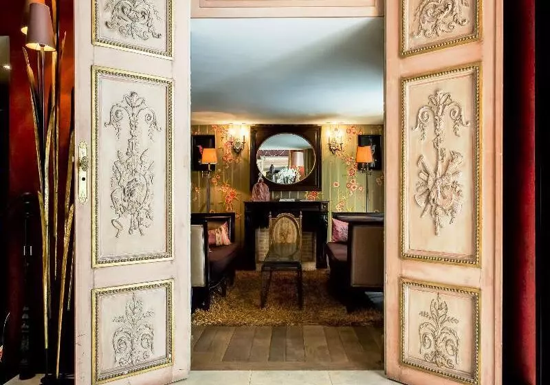 Fotos del hotel Hôtel Chateaubriand Champs Elysées:  3
