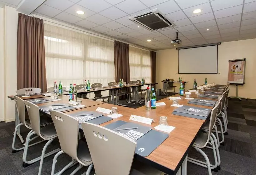 Fotos del hotel Campanile Reims Centre - Cathedrale:  11