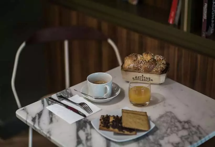 Fotos del hotel Hôtel Louvre Piemont:  2