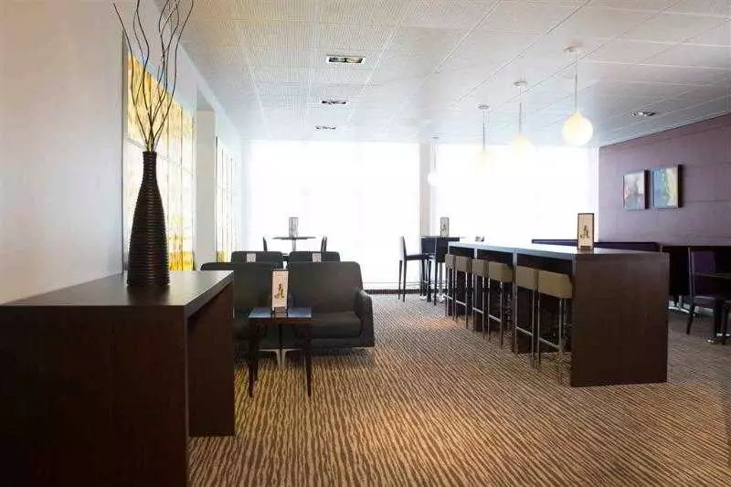 Fotos del hotel Novotel Bordeaux Lac:  11