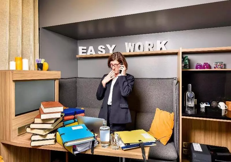 Fotos del hotel Novotel Bordeaux Lac:  10