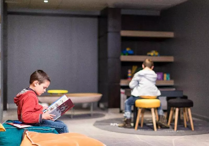 Fotos del hotel Novotel Bordeaux Lac:  7