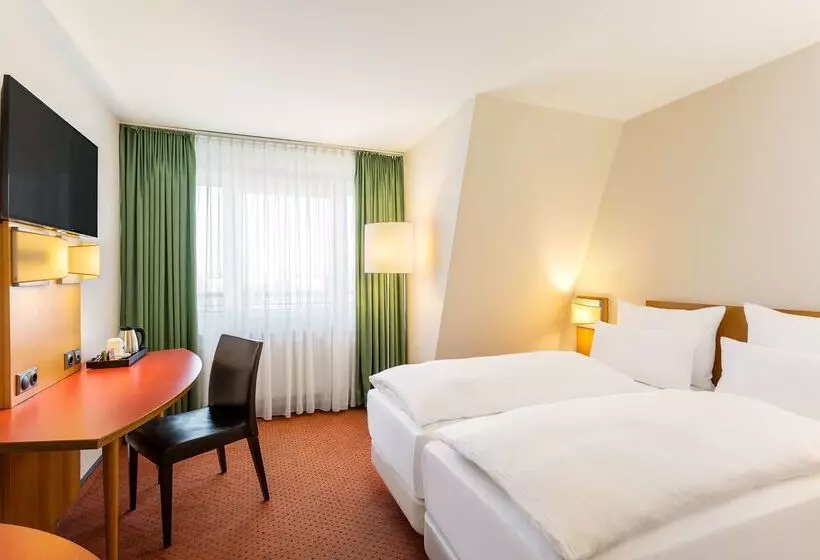 Fotos del hotel Nh Berlin City Ost:  8