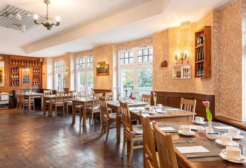 Fotos del hotel Nh Berlin City Ost:  18