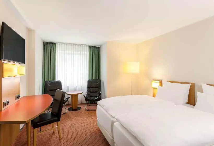 Fotos del hotel Nh Berlin City Ost:  12