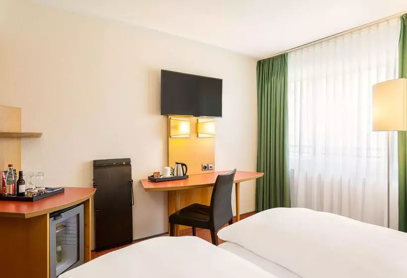 Fotos del hotel Nh Berlin City Ost:  3