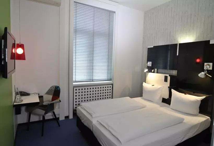 Fotos del hotel Cristall - Frankfurt City:  18