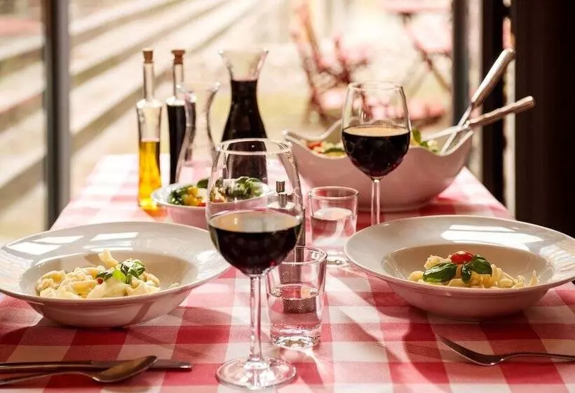 Fotos del hotel Elbflorenz Dresden:  14