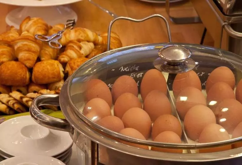 Fotos del hotel Hanseport Hamburg:  7