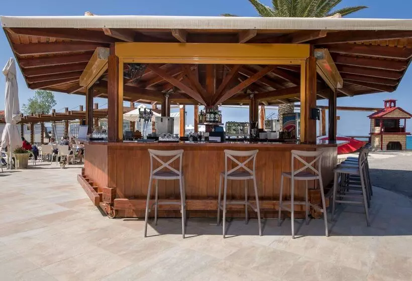 Fotos del hotel Kalyves Beach:  5