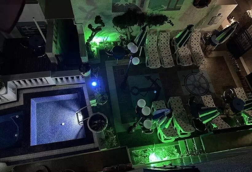 Fotos del hotel Porto Perissa:  10