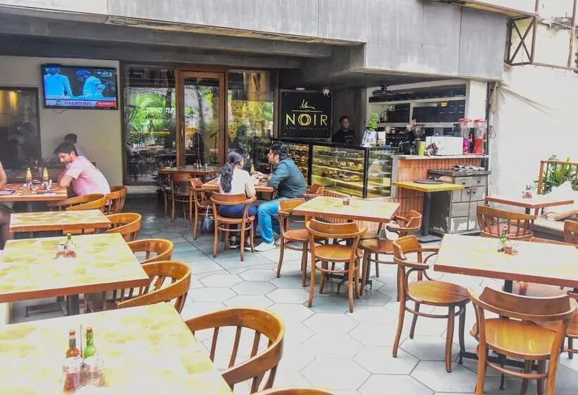 Fotos del hotel Kings International:  19