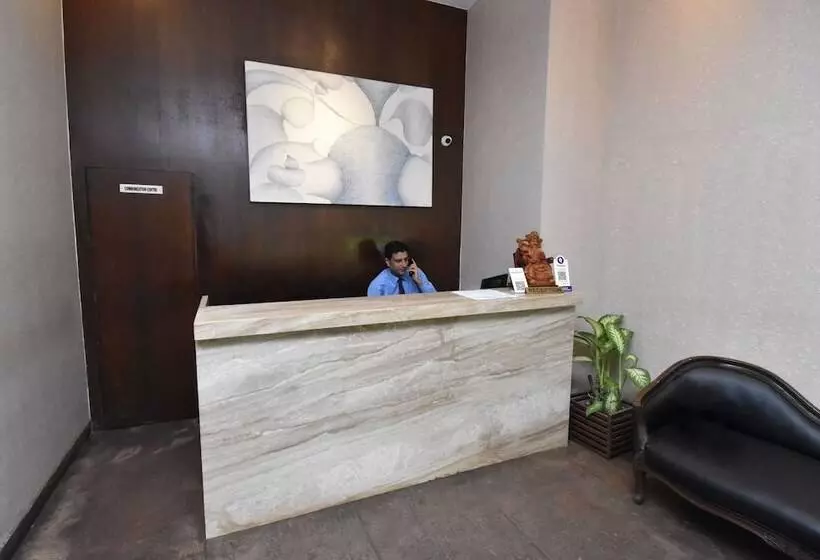 Fotos del hotel Kings International:  11