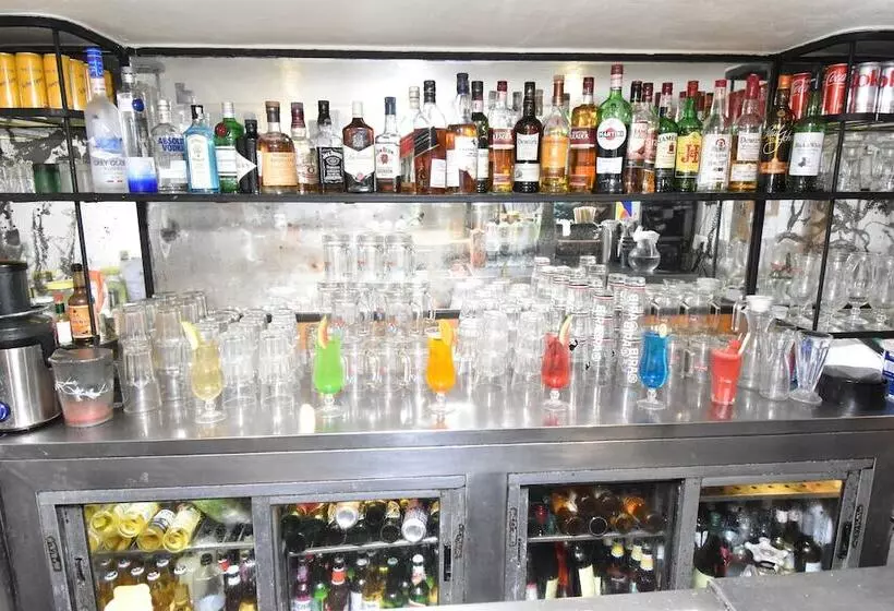 Fotos del hotel Kings International:  13