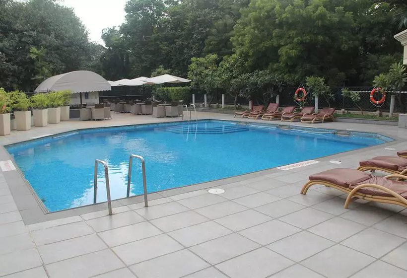 Fotos del hotel Sun-n-Sand Pune:  3