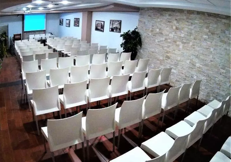 Fotos del hotel Ibis Styles Palermo Cristal:  6