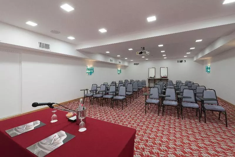 Fotos del hotel Bettoja Hotel Mediterraneo:  13