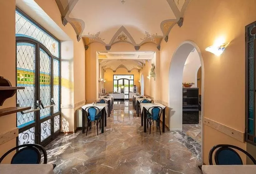 Fotos del hotel City:  8