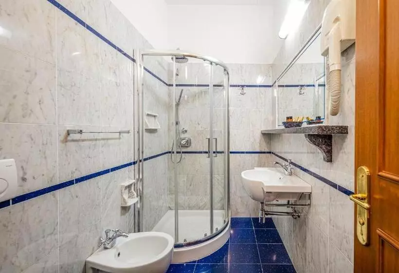 Fotos del hotel City:  17