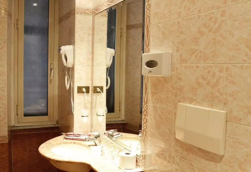 Fotos del hotel Genio:  11