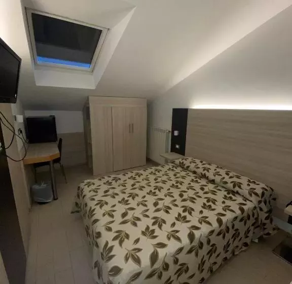 Fotos del hotel Holiday:  19