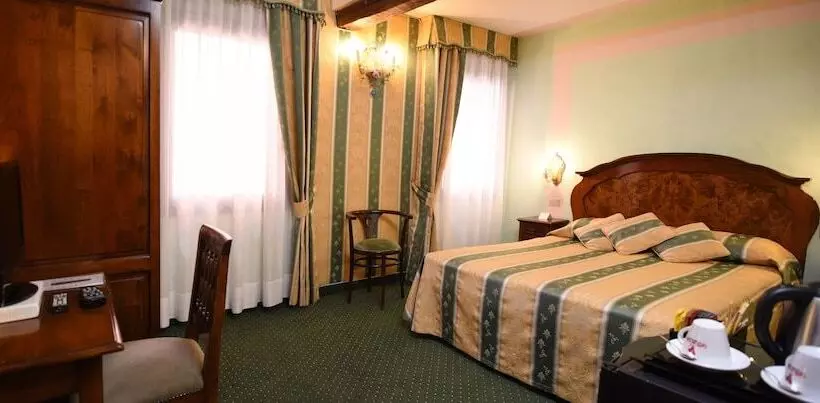 Fotos del hotel Marconi:  9