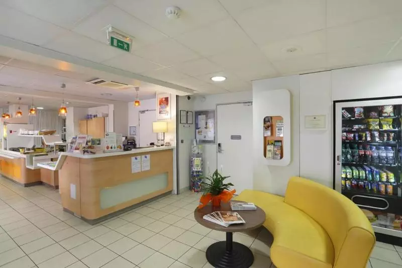 Fotos del hotel Ibis Budget Apt Luberon:  14