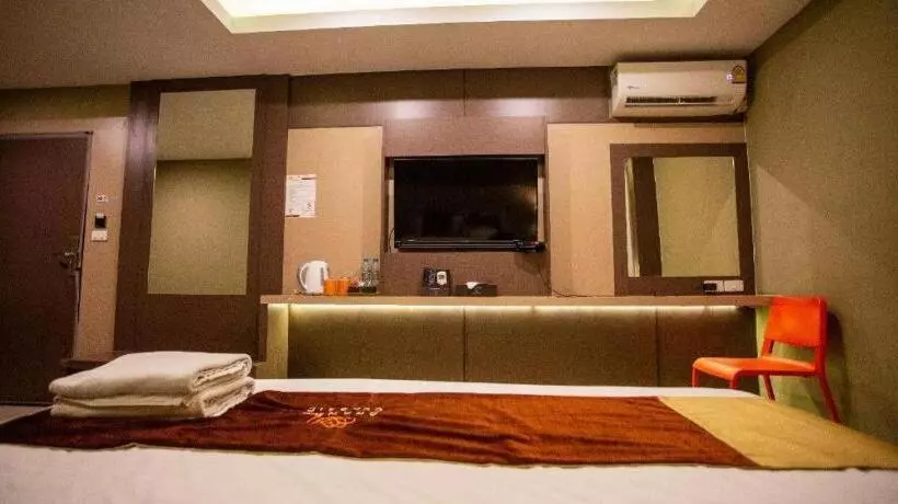 Fotos del hotel Rooms Republic Pattaya:  23