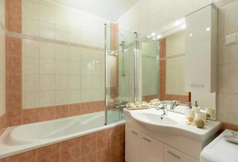 Fotos del hotel Leona & Borna's Central Lapad Suites:  17