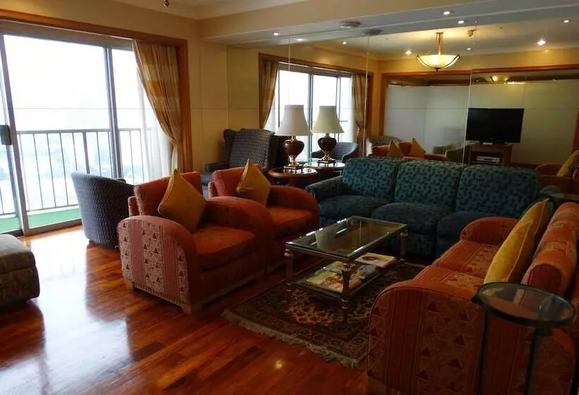 Fotos del hotel Century Park:  2