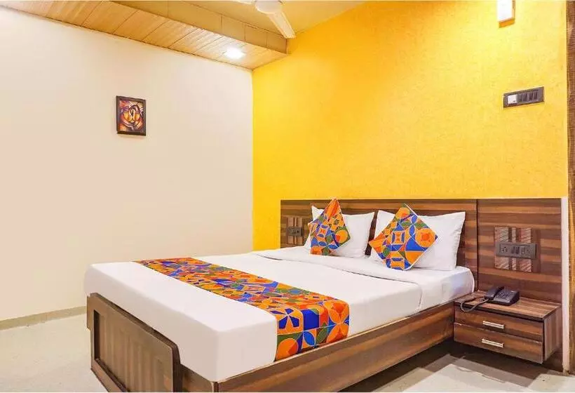 Fotos del hotel Gargi Executive By Oyo Rooms:  19