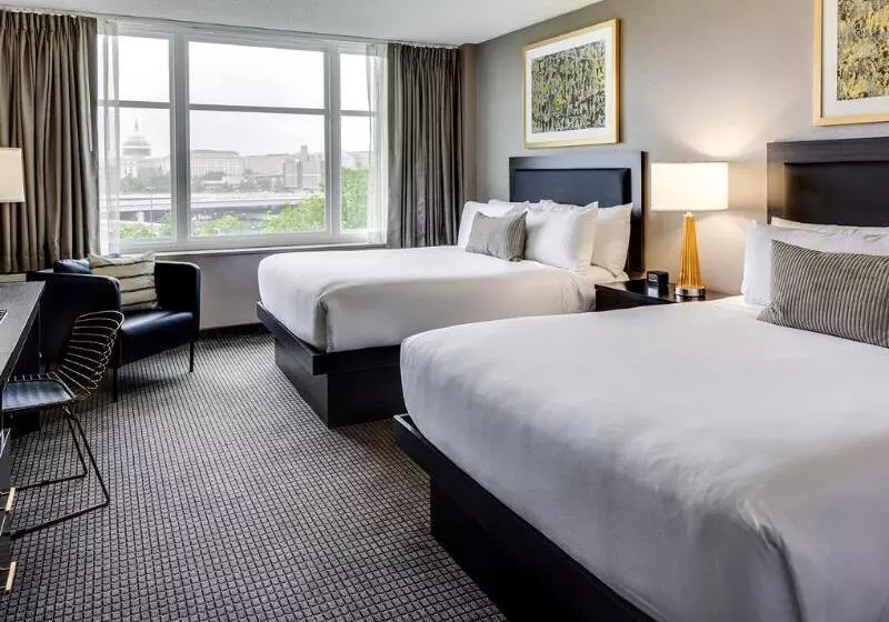 Fotos del hotel Capitol Skyline:  10