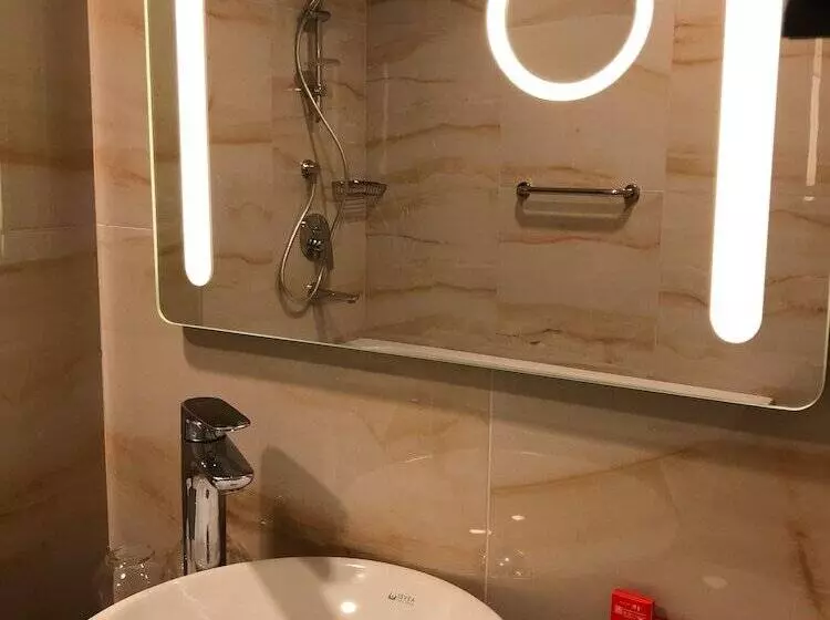 Fotos del hotel Ramada Encore By Wyndham Istanbul Basin Express:  11