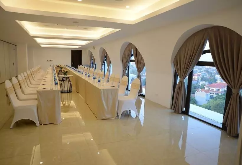 Fotos del hotel Westlake Hotel & Resort Vinh Phuc:  11