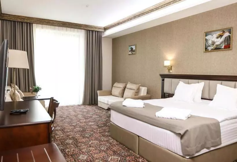 Fotos del hotel Konyak:  6