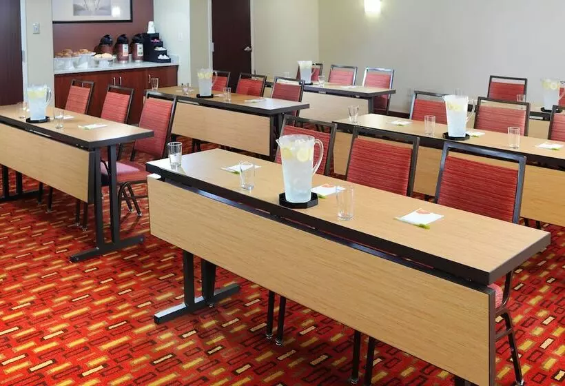 Fotos del hotel Courtyard By Marriott Houston Hobby Airport:  12