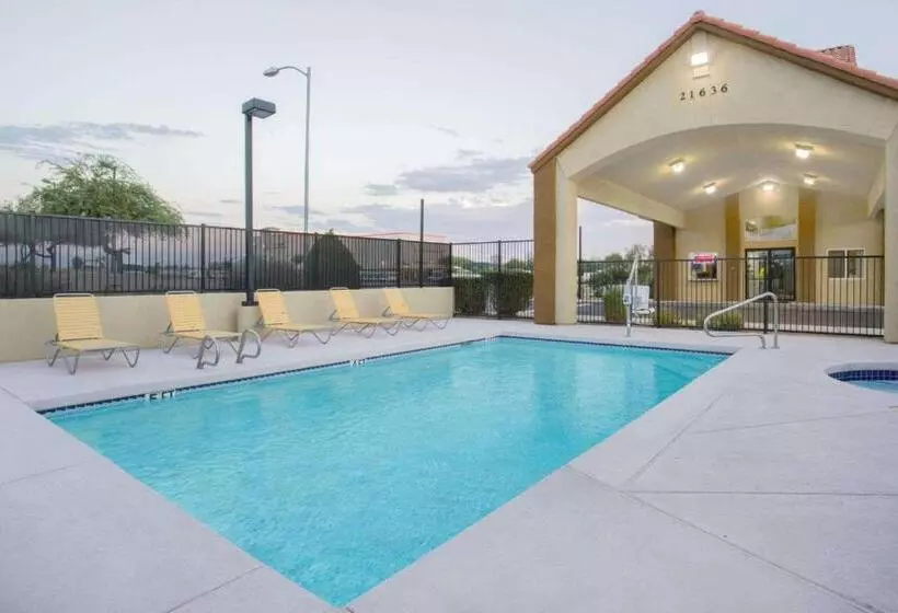 Fotos del hotel Days Inn By Wyndham Phoenix North:  8