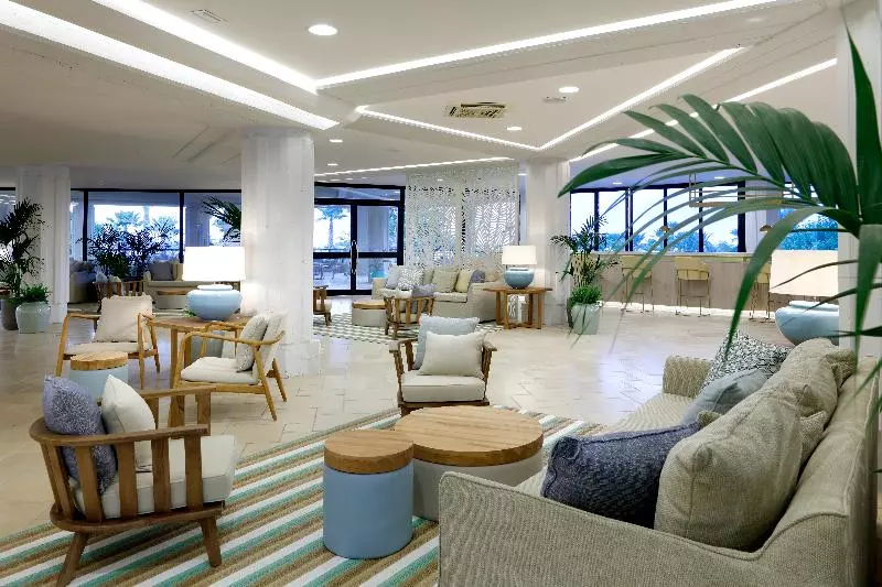 Fotos del hotel Grand Palladium Garden Beach Resort & Spa All Inclusive:  2