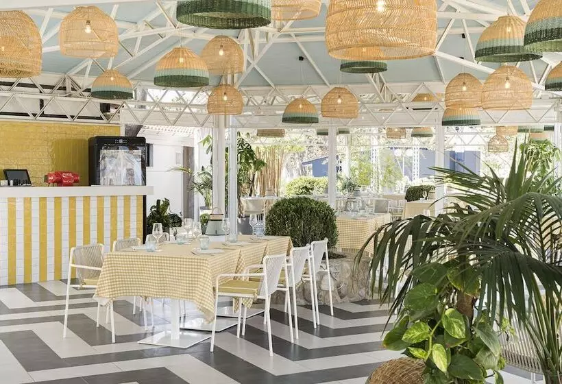Fotos del hotel Grand Palladium Garden Beach Resort & Spa All Inclusive:  49