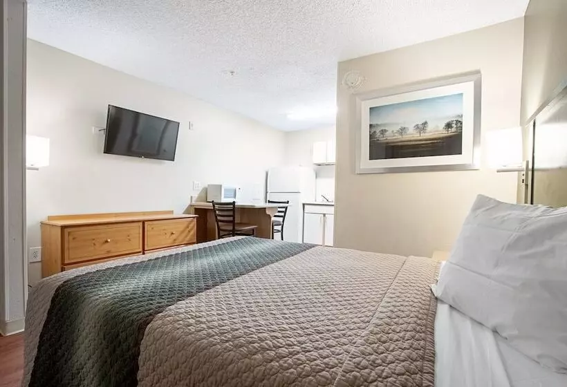 Fotos del hotel Hometowne Studios By Red Roof Phoenix  Dunlap Ave:  15